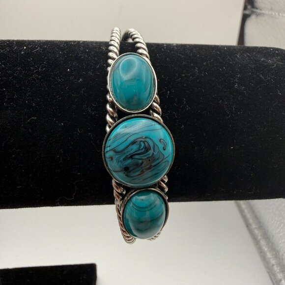 Vintage Southwestern Style Silver Tone Turquoise Cuff Bracelet – Fashion Jewelry - Picture 2 of 7
